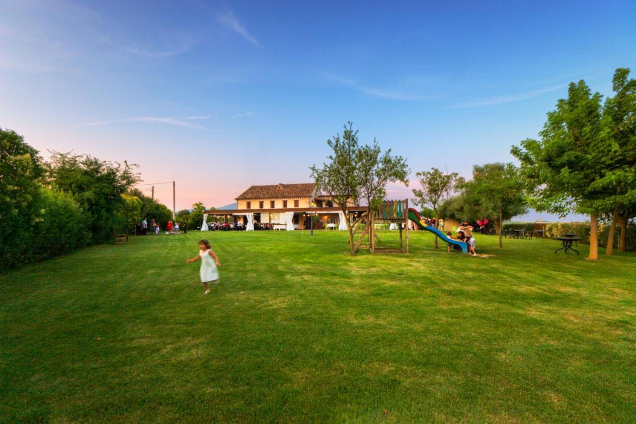 Il Girasole Country House Camerano Exteriör bild
